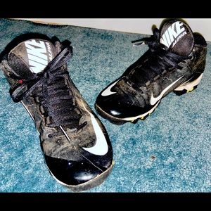 Awesome Nike Alpha fast flex football cleats kids! Sz. 4y!